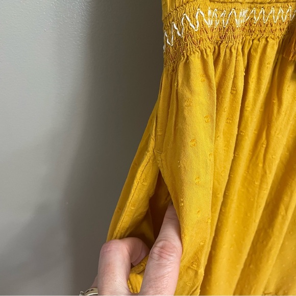 Old Navy women’s XS sleeveless tiered maxi dress yellow mustard boho pockets - Picture 3 of 12